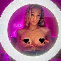 Emilly Hart
