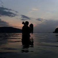 Hotbabycouple 