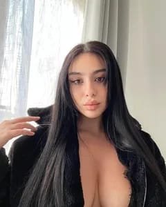 GIA KHAVARI
